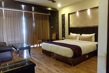 Отель Jungle Livinn