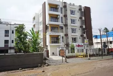 ホテル Solitaire Service Apartments