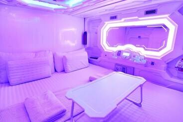 Tab Capsule Hotel   Kayoon Surabaya