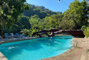 ユースホステル Río Elemento