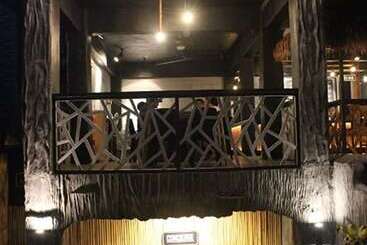 The Cavern Pod Hotel & Specialty Café   Hostel