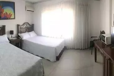 Habitación Independiente En Santa Cruz De La Sierra En Hotel Casablanca