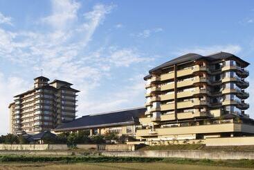 ريوكان Shiratama No Yu Kahou Bettei Koshinosato