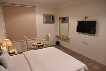 ホテル Al Furat Madayin