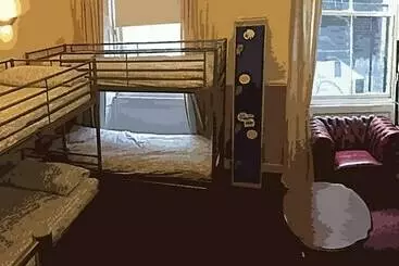 Bobby S Bunkhouse   Hostel