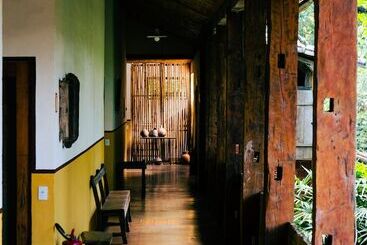 Hotel Pousada D Oleo De Guignard