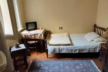 Hotel Triomphe Hostel