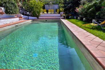 민박 La Maison Galu