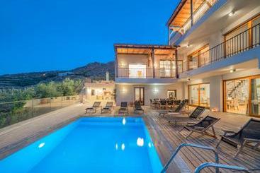 شقق خاصة سياحية Luxury Villa Dima