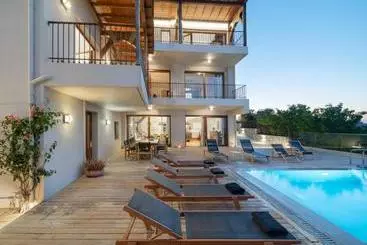 آپارتمان‌های توریست‌ها Luxury Villa Dima