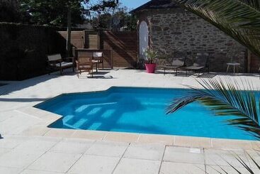 تختخواب و صبحانه Manoir De La Baronnie