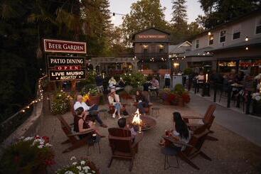 فندق Calistoga Inn Restaurant And Brewery