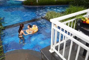 هتل Palace Resort Yalong Bay Sanya