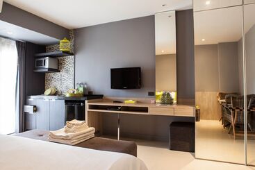 Hotel Ploen Chaweng By Tolani