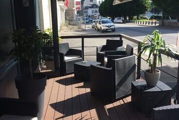 هتل The Originals City, Hôtel Du Château, Pontivy