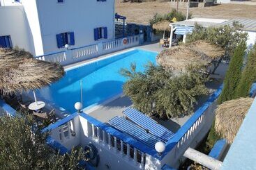 Studios Apartments Kapetanios