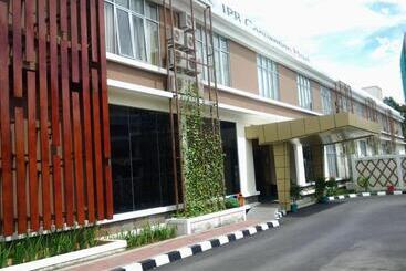 Hotel Ipb Convention  Botani Square