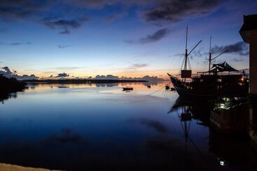 Manta Ray Bay Resort