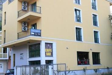 مُتل Villa Salvia