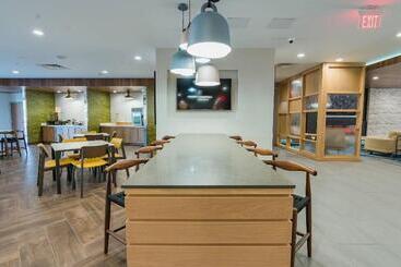 ホテル Fairfield Inn & Suites By Marriott Gainesville I 75