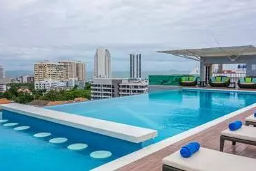 ホテル Unique Regency Pattaya