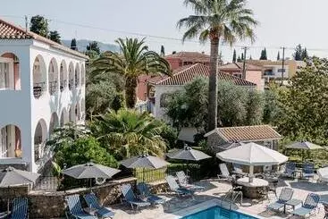 Mathraki Resort