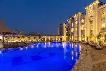 هتل Ezdan Palace