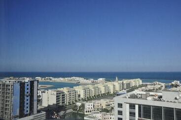 Gulf Suites Hotel Amwaj