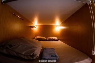 Retkeilymaja Riders House New Gudauri