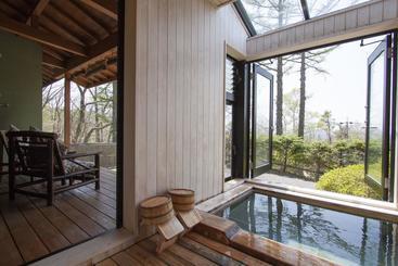 Ryokan Tsutsuji To Kaede