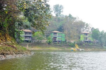 Foys Lake Resort