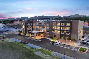 בית מלון כפרי Best Western Plus Executive Residency Fillmore Inn