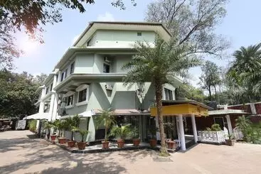 Hotel Jaffer Bhais Brickland