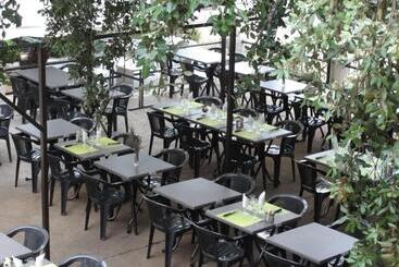 Hotel Terrasses De L Aven