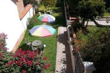 Villa Oropeza Hostel