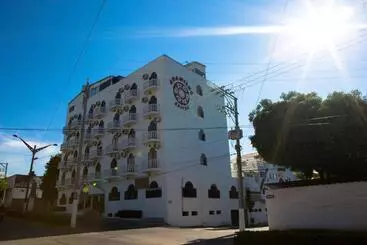 Hôtel Anamichu Suites