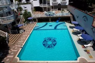 Hotel Anamichu Suites