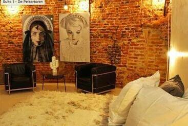 Bed and Breakfast De Pelsertoren