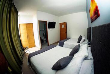 Отель Llanogrande Airport