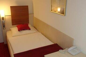 هتل Restaurant Strümper Hof