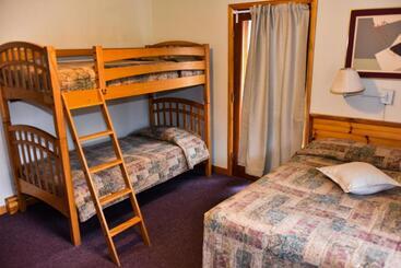 אתר נופש Xenia Lodge