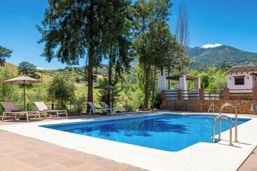 בית מלון כפרי Málaga Sierra de Las Nieves by Real Spain