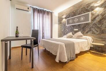 مسافرخانه Doña Norma