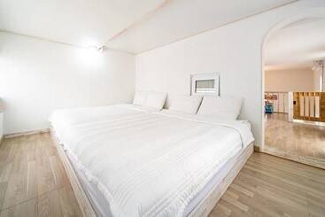 Ganghwa Imspa Pension