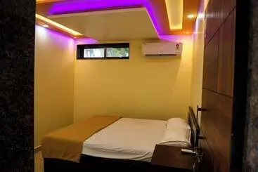 Hotel Vr Rudra Residency