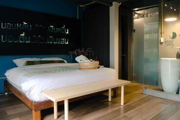 هاستل Whereder Poshtel