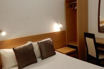 Nocleg ze śniadaniem Guesthouse Coimbra City