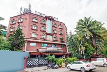 فندق Treebo Eagle Executive