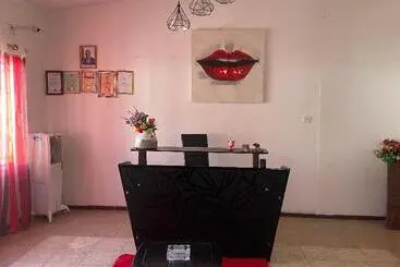 Black Olive Lodge
