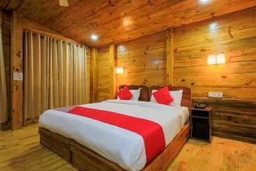 Resort Brushwood Villa Cottages And Bar